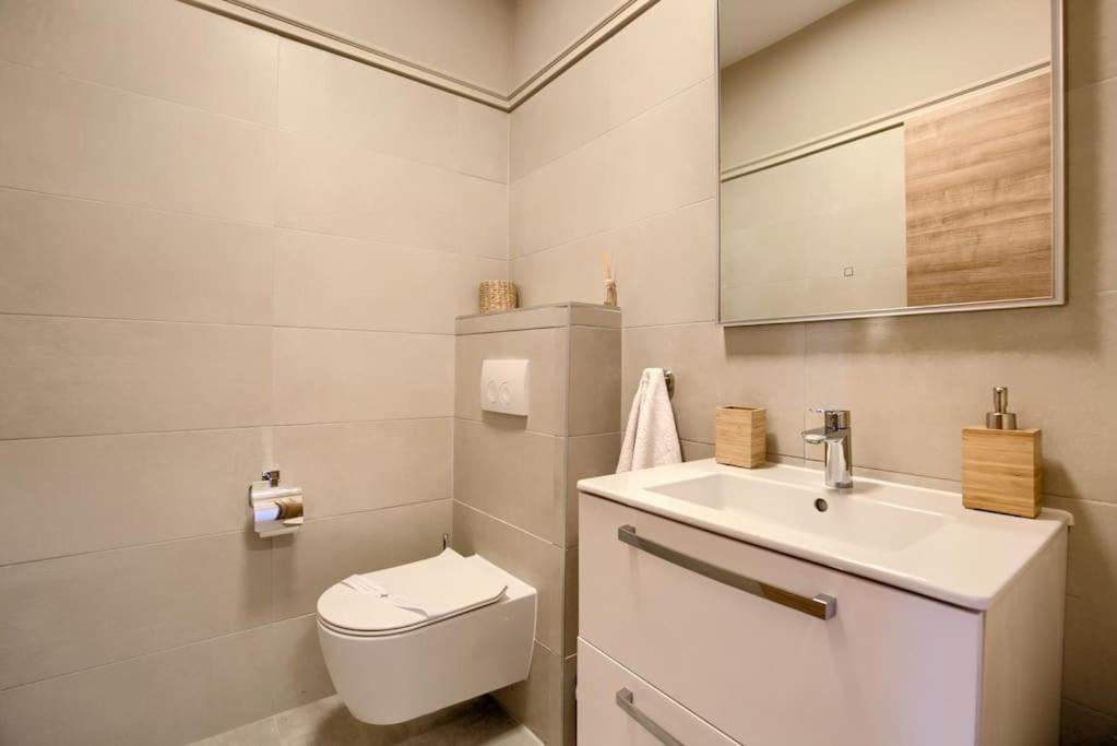 Apartment Sunrise Fuer 6 Personen In Pula-Stinjan المظهر الخارجي الصورة